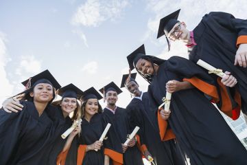 Dijamin Seru 5 Jurusan Kuliah Ini Miliki Gaji Menggiurkan Bonus Bakal Sering Jalan Jalan Semua Halaman Hype