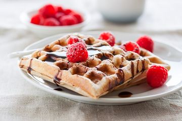 Resep dan bahan mpasi 12 bulan sederhana wafel raspberry