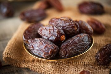 Alasan Penderita Diabetes Diminta Batasi Makan Kurma Saat Berbuka