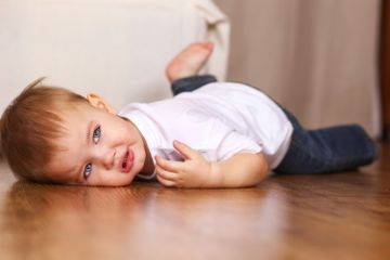 Buat anak, tak cuma kesehatan secara  fisik yang dipantau, tetapi juga kesehatan mental.