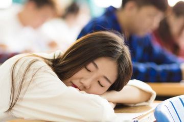 Sering tiba-tiba tertidur dan tanpa disengaja? Waspadai, bisa jadi tanda narkolepsi.