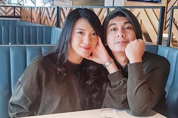 Raditya Dika dan Anissa Aziza   