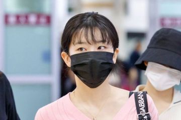 Bukan Karena Sakit, Seulgi Red Velvet Ungkap Rahasia Artis K-pop yang Sering Pakai Masker di Bandara