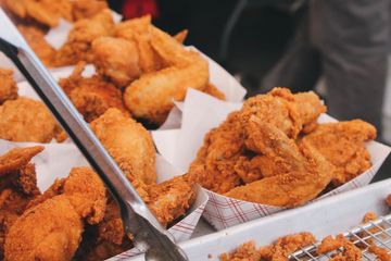 Mari kita buka tahun 2020 dengan resolusi mengurangi makanan gorengan yang ternyata berdampak negatif bagi kesehatan.