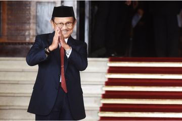 BJ Habibie Wafat, Sekretaris Pribadi Beberkan Penyakitnya: 'Sama Seperti yang Dialami Almarhumah  Hasri Ainun Habibie'