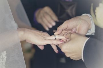 Alasannya Biar Lancar Nasihati Pengantin, Seorang Oknum Pegawai KUA Terciduk Saat Asyik Konsumsi Sabu