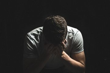 Suami merasa malu disebut tidak bisa ereksi oleh sitrinya dimuka umum, langsung meja hijaukan istri.