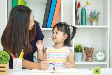 Memotivasi anak tanpa memuji berlebihan, begini caranya #LovingNotLabelling