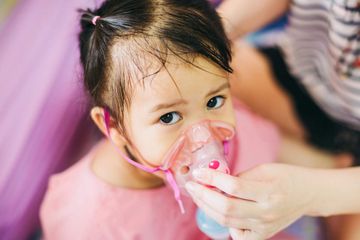 Perlu diwaspadai gejala pneumonia pada anak.