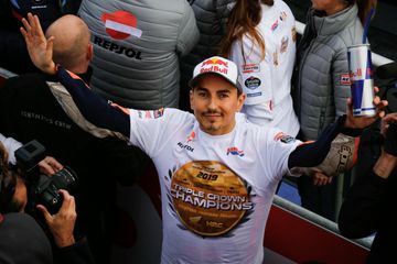  Cedera Saraf Tulang Belakang Jadi Biang Keladi Jorge Lorenzo Pensiun Dini Dari MotoGP, Inilah  yang Dirasakannya 