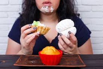 Mereka yang sedang dalam kondisi stres rawan makan makanan manis.