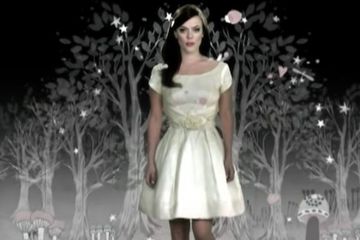 Chord Dan Lirik Lagu Trouble Is A Friend Milik Lenka He S There In The Dark Sonora Id