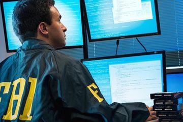 FBI bongkar skenario penipuan berkaitan dengan vaksin Covid-19.
