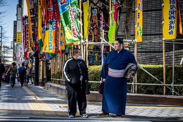 Jepang memberlakukan sanksi bagi orang yang gemuk agar mereka bisa segera menguruskan badannya.