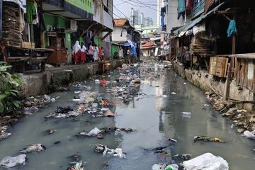 Lingkungan jorok bisa menjadi pemicu muncul stunting sejak dini.