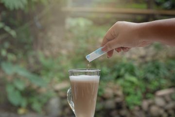 Bahaya kopi sachet, bisa memicu penyakit mematikan di dunia.