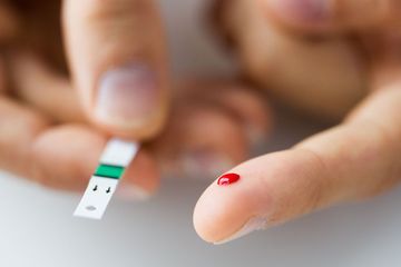 Diabetes dijuluki sebagai ibu dari segala penyakit karena bisa menimbulkan berbagai komplikasi penyakit.