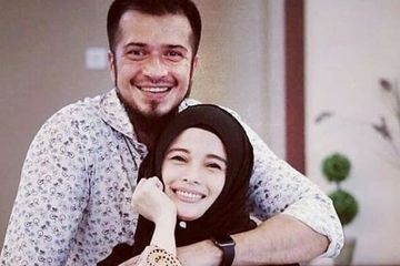 Dikenal Sederhana, Istri Mantan Raja Sinetron Sekaligus Politikus ...