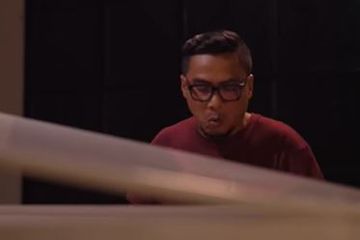 Lirik Lagu Terendap Laraku New Version Yang Dipopulerkan Oleh