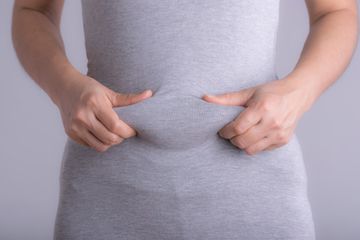 Timbunan lemak di perut bisa picu diabetes.
