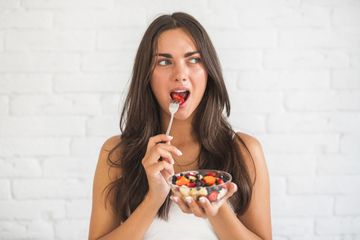 Inilah cara mengunyah makanan yang tepat. Bukan soal berapa kalinya mengunyah, tapi .....