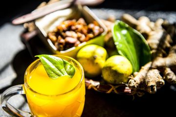 Jamu tradisional yang efektif menjaga kesehatan tubuh.
