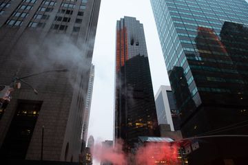 Menara Trump terbakar
