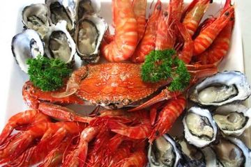 Makanan laut, seperti udang dan kerang menjadi sumber zinc yang memperkuat imunitas melawan virus corona.