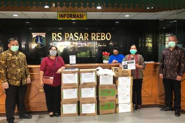 RSUD Psar Rebo menerima bantuan Program Sosial Lentera &lsquo;Bersama Menjadi Cahaya Bagi Sesama&rsquo;