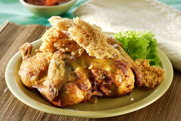 Resep Ayam Goreng Kremes Rebon Enak Ini Bikin Kita Harus Masak Nasi Lebih Banyak Semua Halaman Sajian Sedap