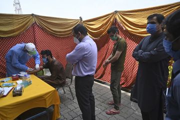 Pakistan Alami Lonjakan Kasus, Menteri Perencanaan Peringatkan Pandemi Akan Mencapai Puncaknya hingga Lebih dari Satu Juta Kasus dalam Sebulan