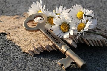 Tafsir Mimpi Menemukan Kunci Benarkah Ini Sebuah Pertanda Baik Semua Halaman Suar