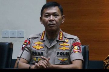Kpolri Idham Azis cabut larangan berkerumun