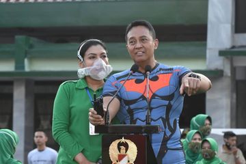 Masker istri KSAD Jenderal Andika Perkasa curi perhatian 