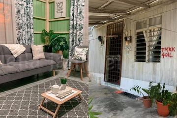 Siapapun Tertipu Melihatnya Dari Luar Terlihat Sederhana Rumah Kayu Ini Justru Punya Interior Layaknya Hunian Mewah Semua Halaman Grid Id
