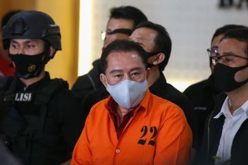 Diduga Terlibat Sejak April Calon Besan Najib Razak Disebut Beri Ucapan Terima Kasih Ke Napoleon Bonaparte Maki Masuk Ruangan Masih Membawa Keluar Sudah Tidak Bawa Tas Semua Halaman Grid Hot