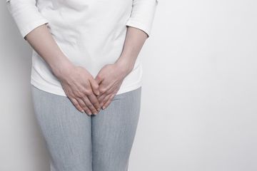 Kencing menjadi tidak tertahanka di malam hari seiring dengan usia, normal kah?