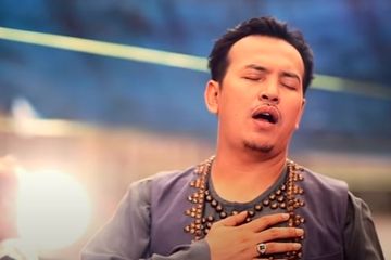 Lirik Lagu Shalawat Cinta Milik Ustad Jefri Al Bukhori Lengkap Dengan Chord Sonora Id