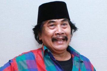 Jaja Miharja mengaku harus melakukan suntik lutut setiap bulannya