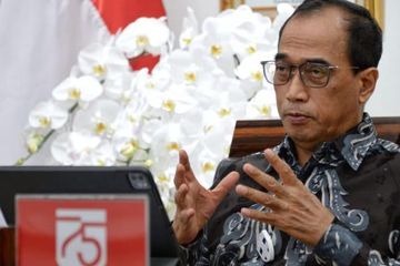 Tips dari Menhub Budi Karya Supaya Tidak Terinfeksi Virus Corona di Angkutan Umum