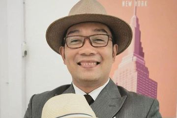 Gaya Kang Emil Semangati Tenaga Kesehatan di Zona Merah Jabar, dan Sikapi PSBB Ketat DKI Jaarta