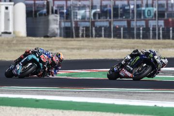 Dari Predator Jadi Kucing! Rekan Rossi Soroti Kegagalan di Misano - Semua  Halaman - Bolastylo.bolasport.com