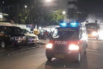 Pedagang Mengeluh Penyemprotan Cairan Disinfektan oleh Polisi, Mengenai Makanan yang Dijual