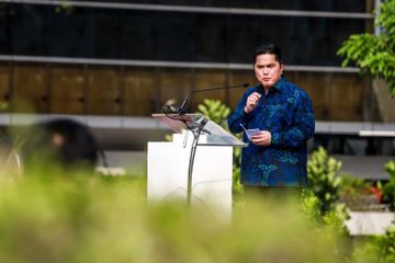 Menteri BUMN Erick Thohir klaim vaksinasi membuat penurunan kasus Covid-19 di Indonesia