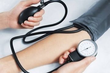 Memiliki diabetes tipe 2 sekaligus tekanan darah tinggi bisa meningkatkan risiko stroke dan serangan jantung.