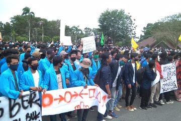 Bak Jadi Klaster Baru, Ratusan Mahasiswa di Seluruh Indonesia Positif Covid-19 usai Demo Tolak UU Cipta Kerja