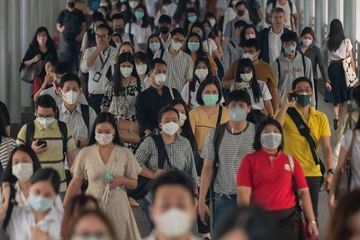 Pembatasan Sosial Berskala Besar (PSBB) yang dilonggarkan berpotensi memunculkan penyebaran Covid-19 lewat super spreaders. 