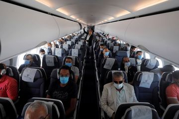 Sebuah studi di Amerika Serikat menyebut, risiko penyebaran Covid-19 pada penerbangan sangat rendah bila semua penumpang mengenakan masker.