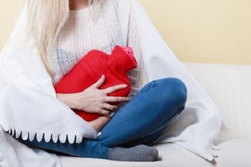  Siklus haid merupakan sebuah siklus bulanan yang dialami oleh wanita. Haid tak kunjung berhenti dan  tergolong lama ketika terjadi lebih dari 8 hari.