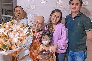 Pertemuan Keluarga Ayu Ting Ting dan Adit Jayusman Tersebar, Sang ...
